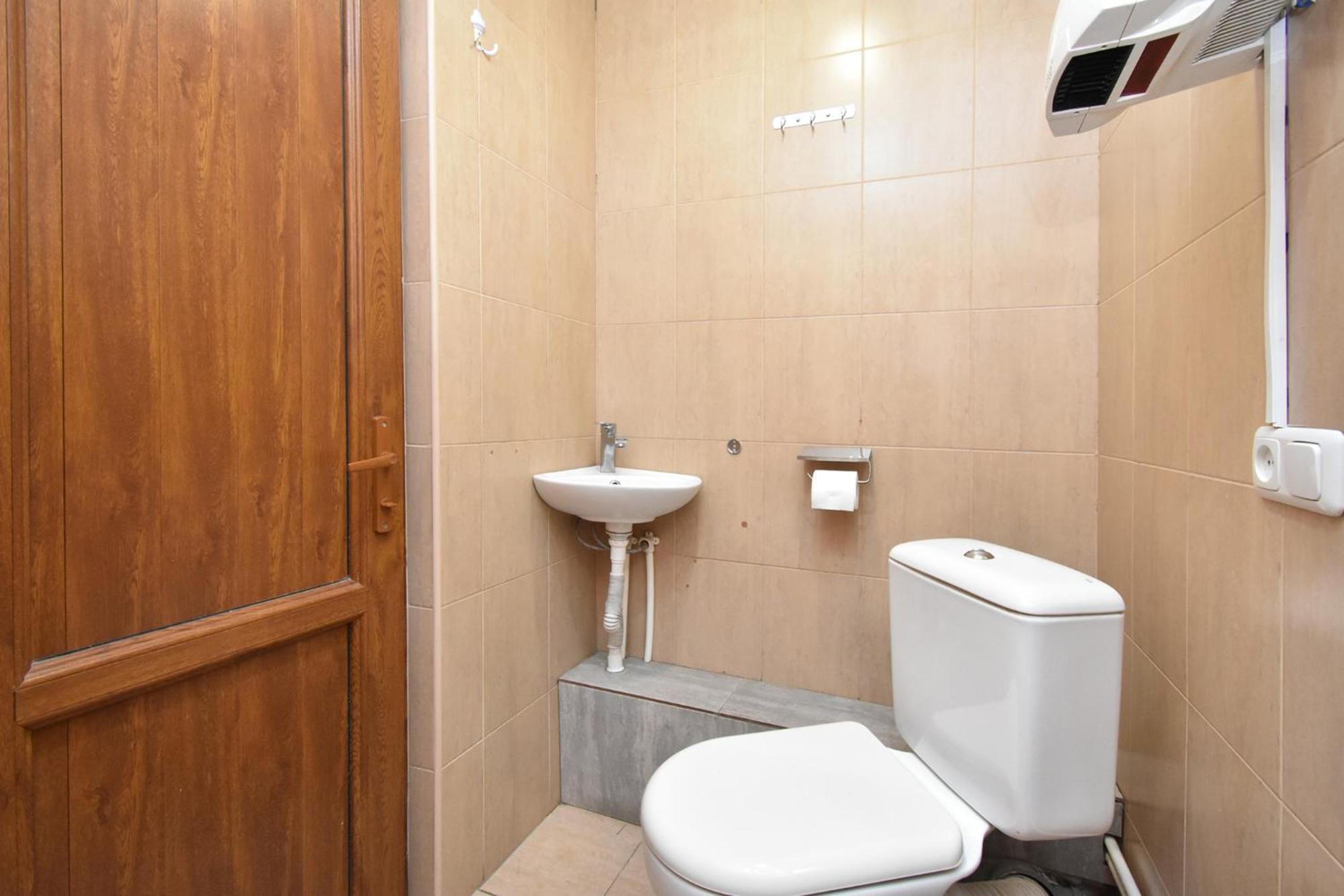 Aaa Hotel Yerevan Exterior photo